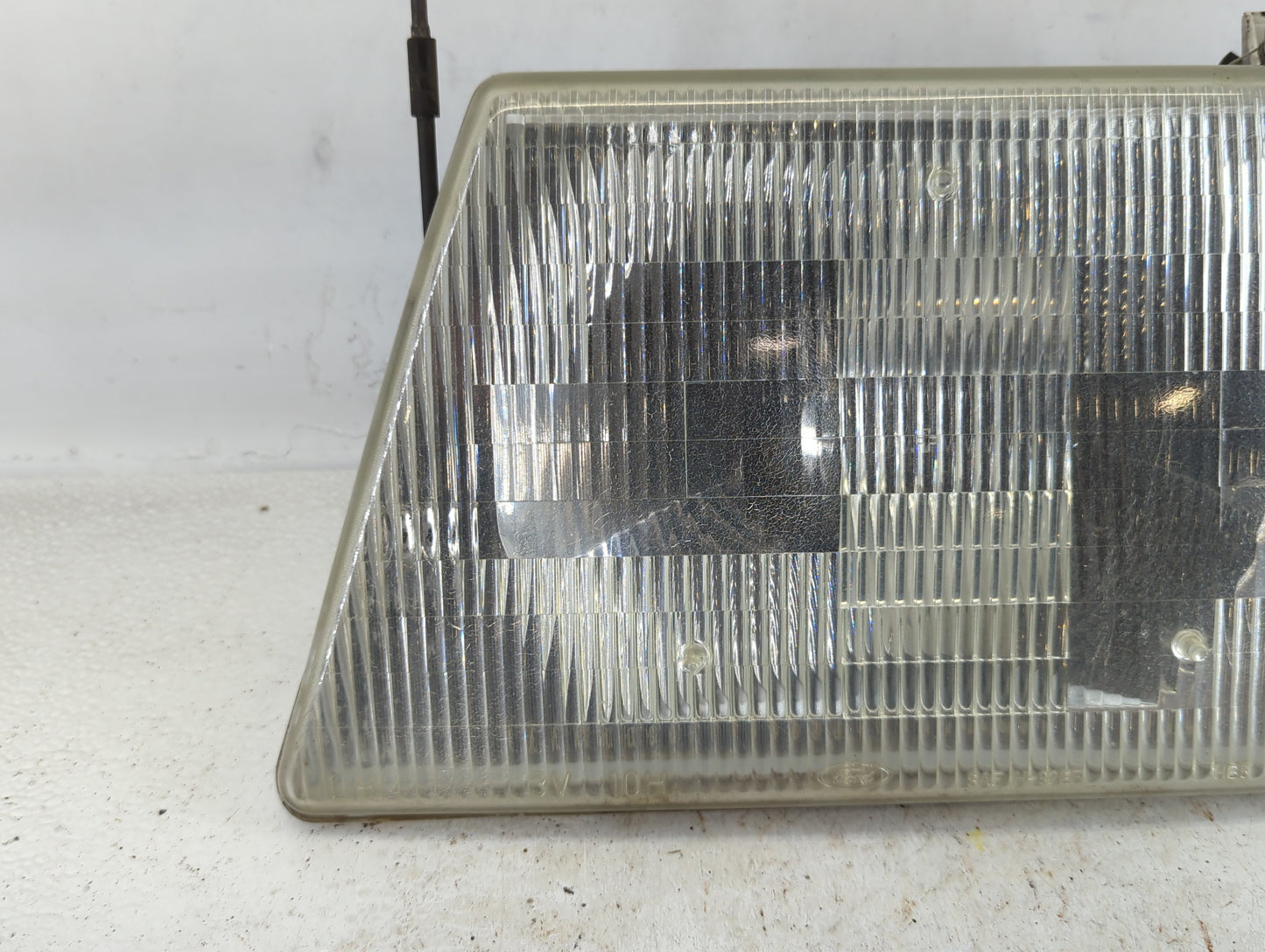 1997-2007 Ford E-350 Econoline Driver Left Oem Head Light Headlight Lamp - Oemusedautoparts1.com
