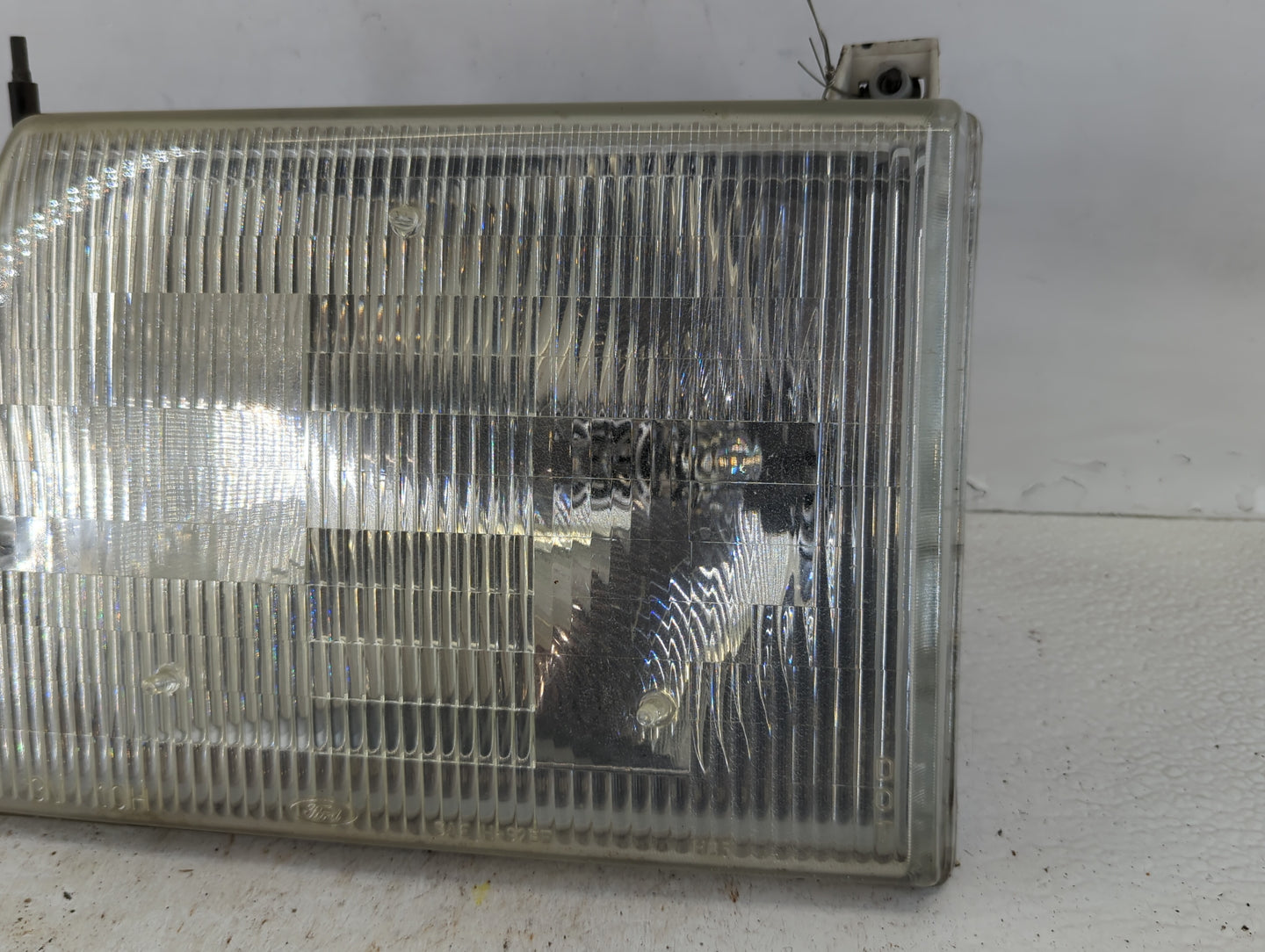 1997-2007 Ford E-350 Econoline Driver Left Oem Head Light Headlight Lamp - Oemusedautoparts1.com