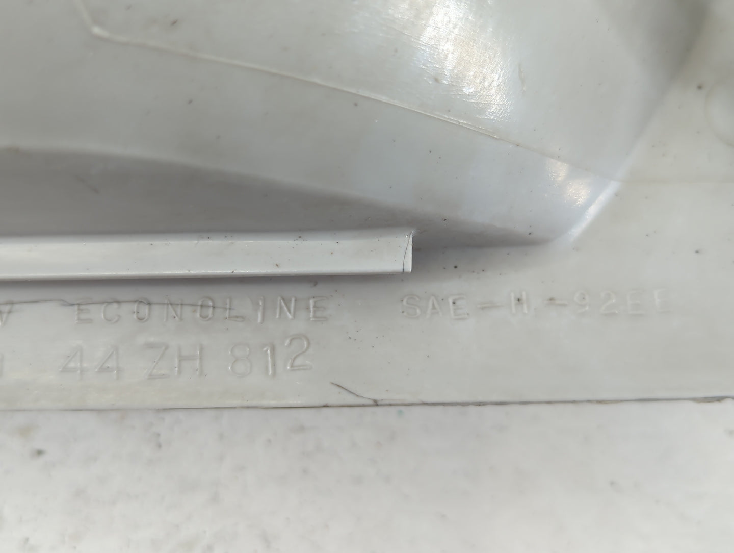 1997-2007 Ford E-350 Econoline Driver Left Oem Head Light Headlight Lamp - Oemusedautoparts1.com