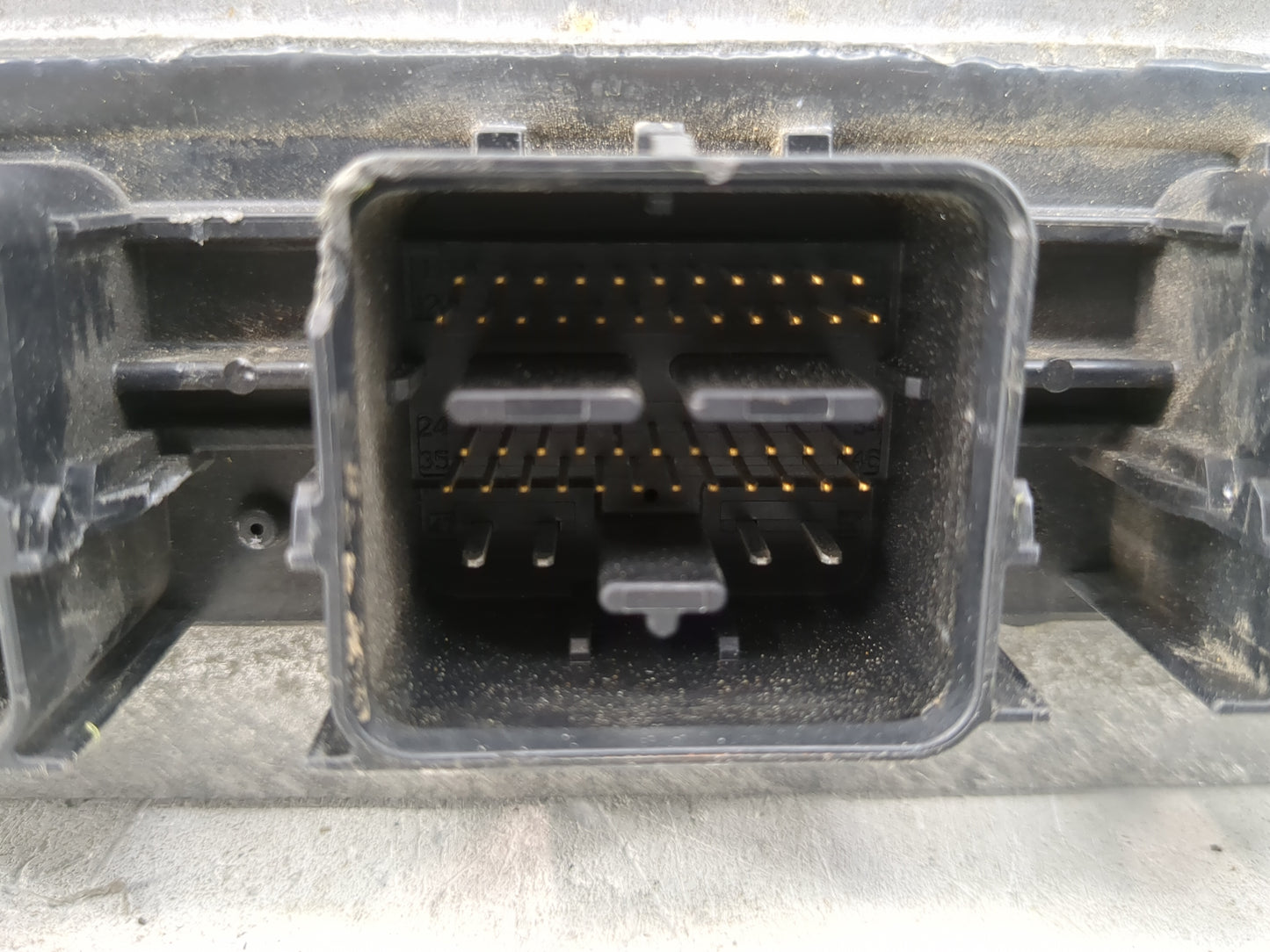 2005 Ford E250 Van PCM Engine Control Computer ECU ECM PCU OEM P/N:5C2A-12A650-CYB Fits OEM Used Auto Parts - Oemusedautopar