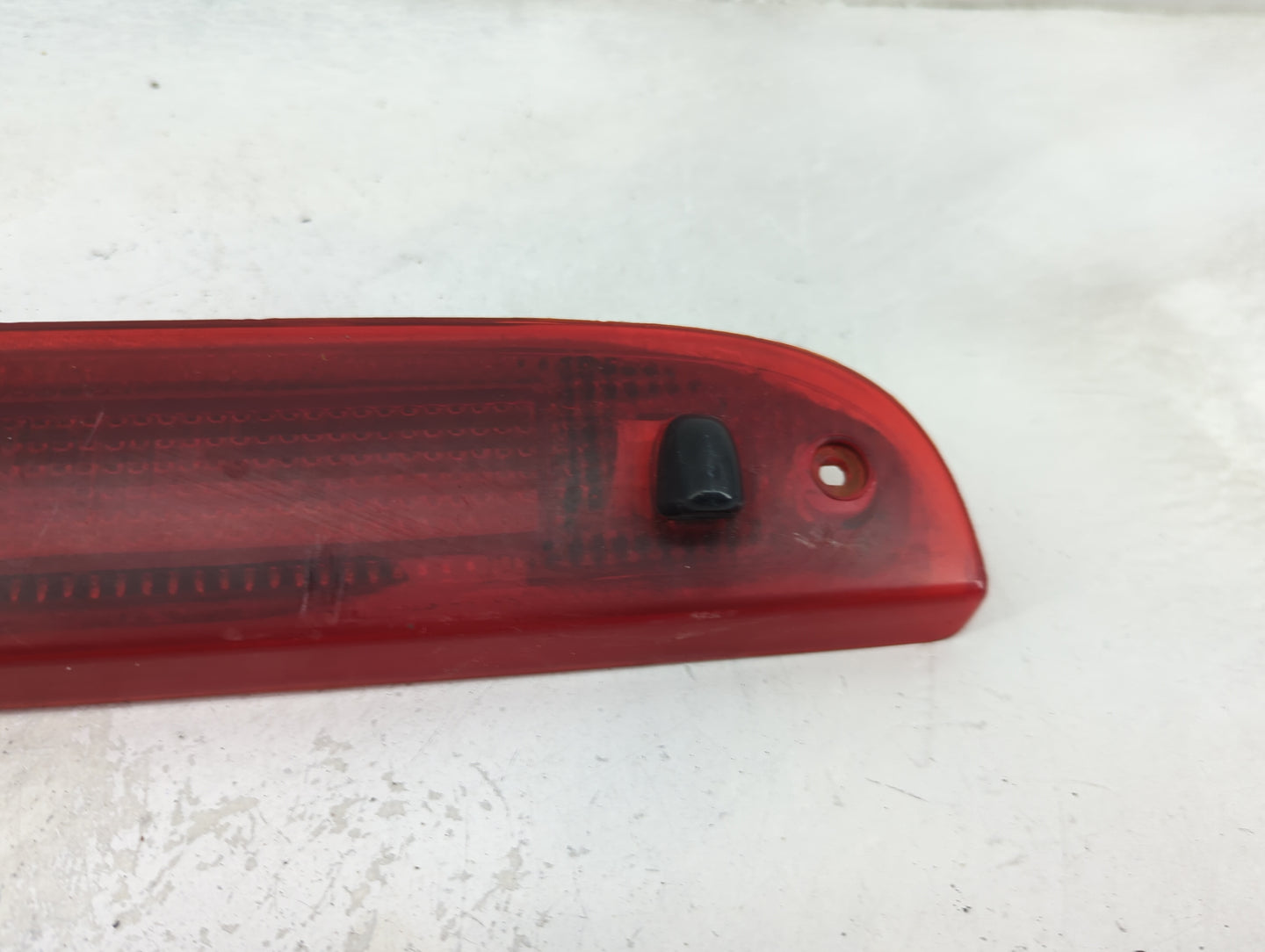 2005 Ford Escape Third Brake Light Tail Light P/N:8413AB0407 Fits OEM Used Auto Parts - Oemusedautoparts1.com