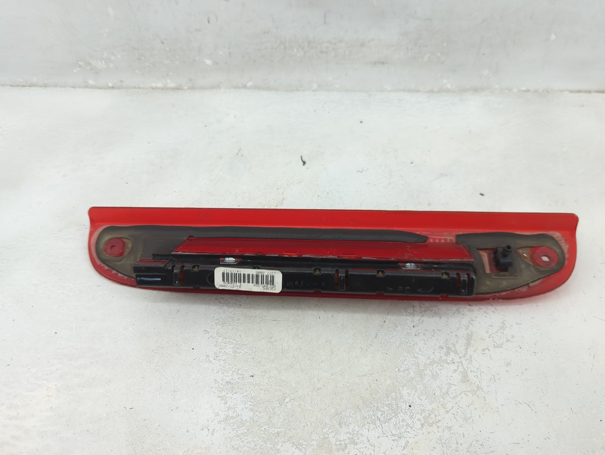 2005 Ford Escape Third Brake Light Tail Light P/N:8413AB0407 Fits OEM Used Auto Parts - Oemusedautoparts1.com