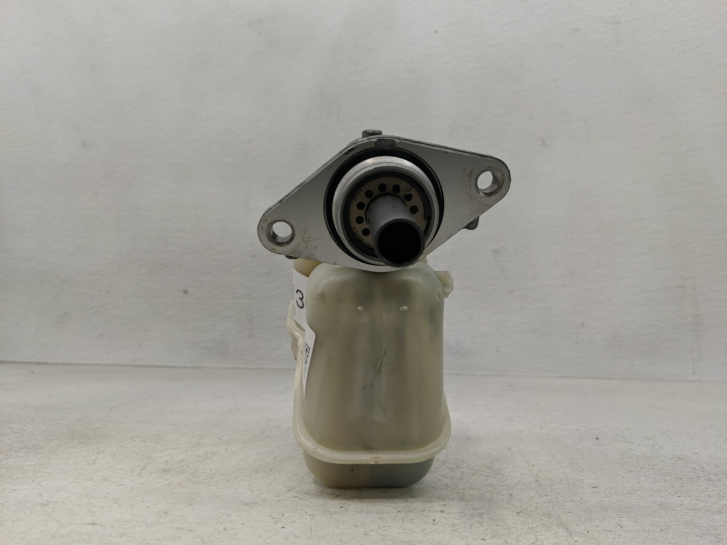 2005-2007 Ford Escape Brake Master Cylinder - Oemusedautoparts1.com