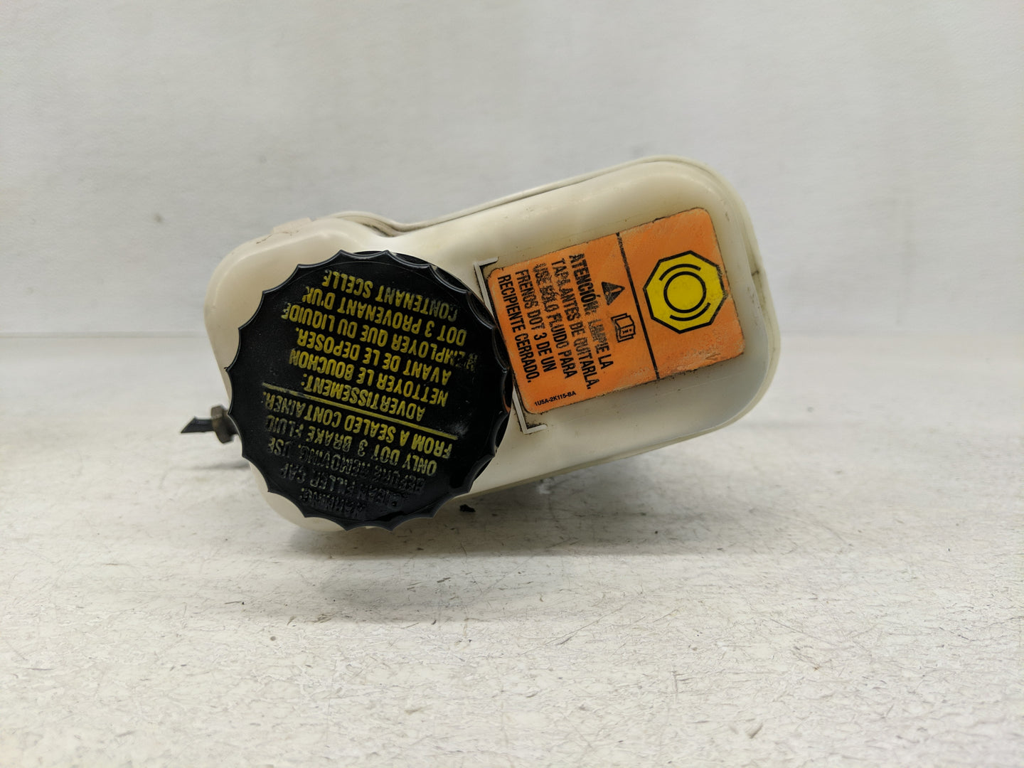 2005-2007 Ford Escape Brake Master Cylinder - Oemusedautoparts1.com