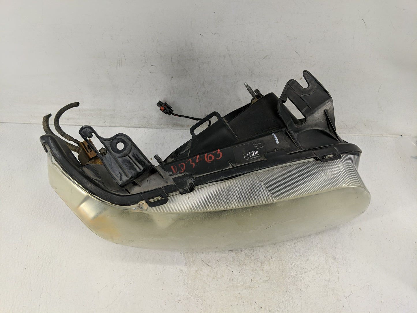 2005-2007 Ford Escape Passenger Right Oem Head Light Headlight Lamp - Oemusedautoparts1.com