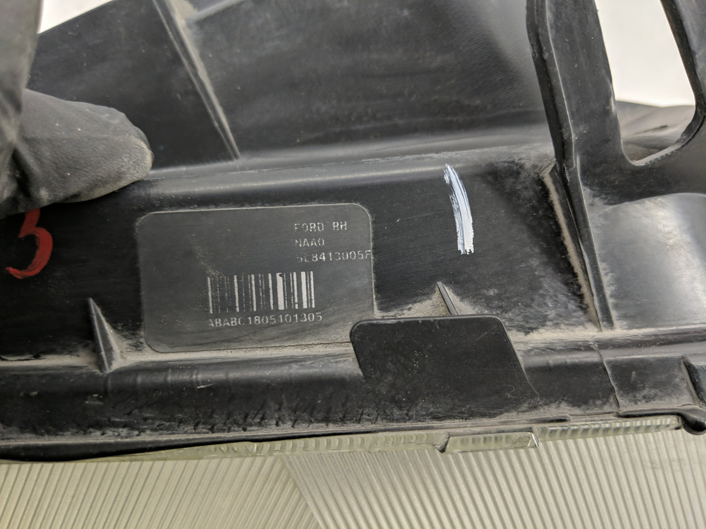 2005-2007 Ford Escape Passenger Right Oem Head Light Headlight Lamp - Oemusedautoparts1.com