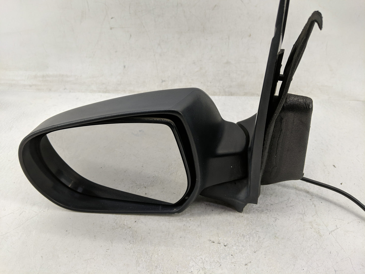 2001-2007 Ford Escape Driver Side View Mirror - Left Door Mirror OEM Used - Oemusedautoparts1.com