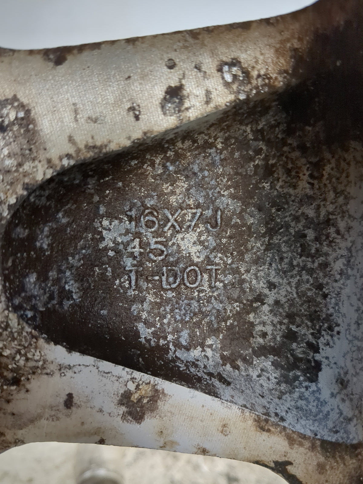 2005-2007 Ford Escape Oem Wheel Rim 1374681 - Oemusedautoparts1.com