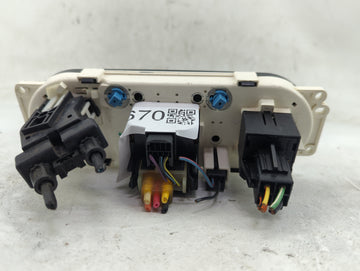 2002-2007 Ford Escape Climate Control Module Temperature AC/Heater Replacement P/N:YL8H-19980-A Fits OEM Used Auto Parts
