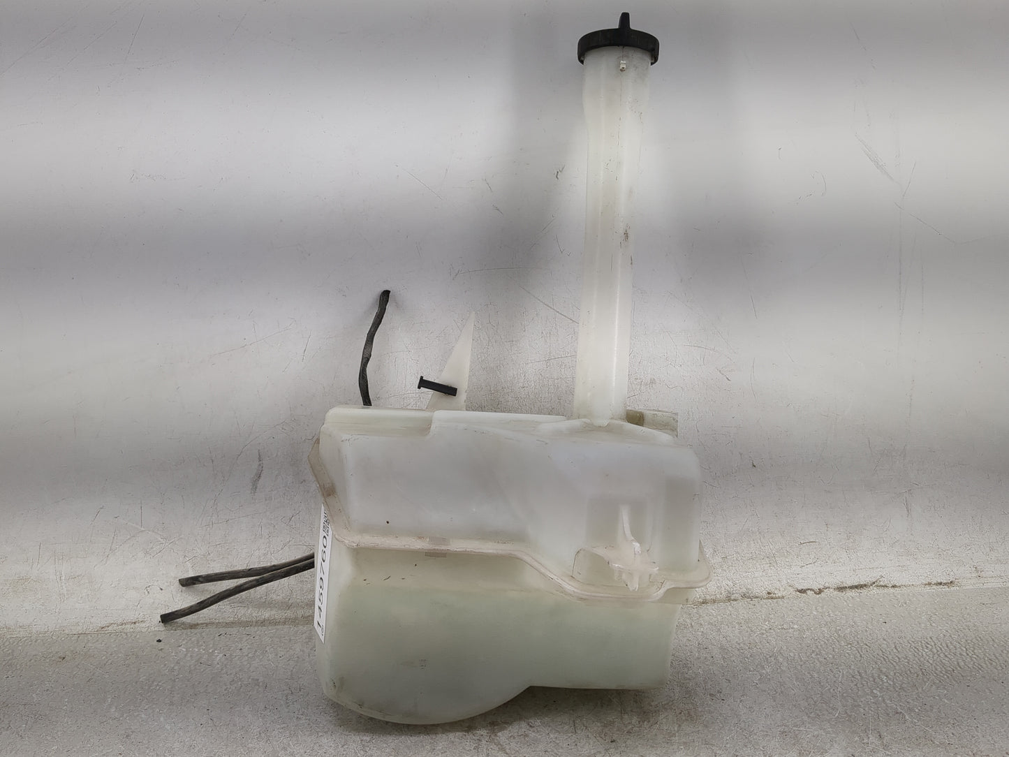 2001-2007 Ford Escape Windshield Washer Fluid Reservoir Bottle Oem - Oemusedautoparts1.com