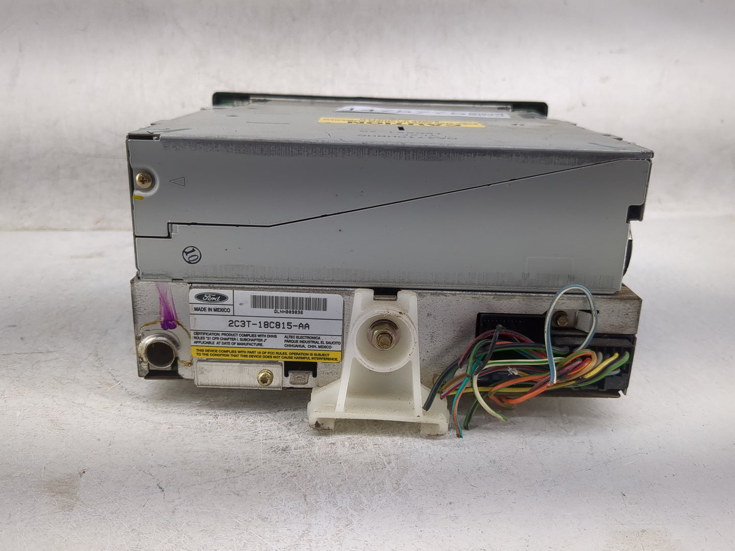 2005 Ford Escape Radio AM FM Cd Player Receiver Replacement P/N:2C3T-18C815-AA YS4F-18B890-AD Fits OEM Used Auto Parts - Oem