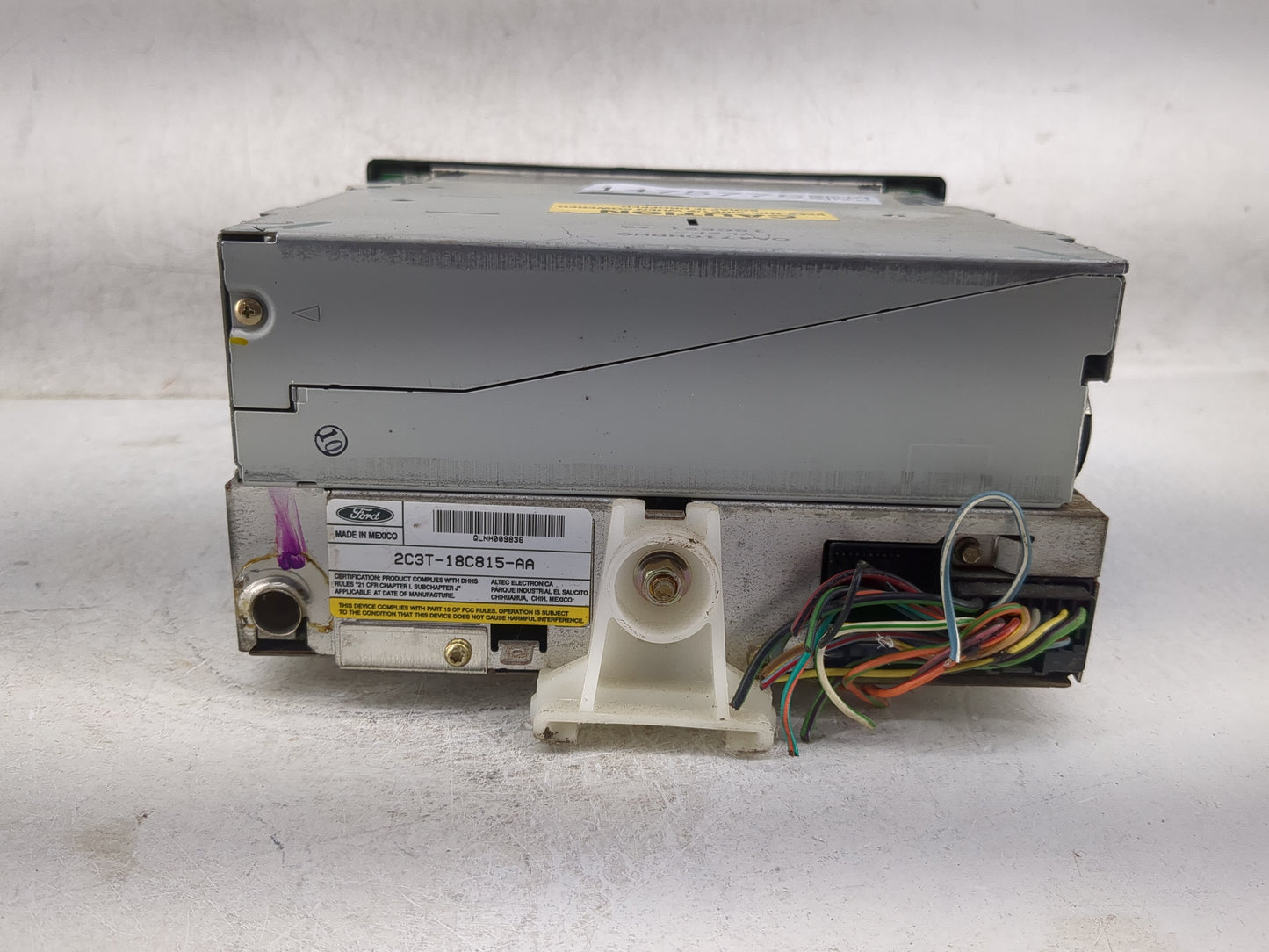 2005 Ford Escape Radio AM FM Cd Player Receiver Replacement P/N:2C3T-18C815-AA YS4F-18B890-AD Fits OEM Used Auto Parts - Oem