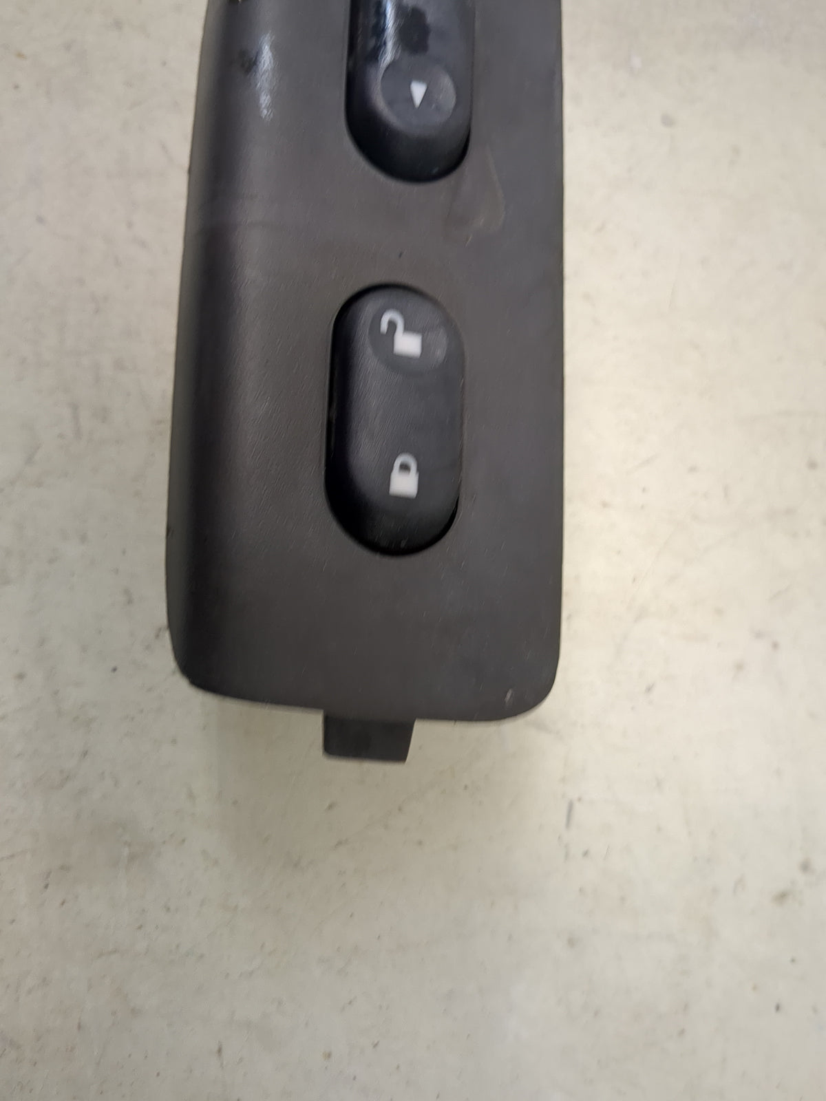 2001-2007 Ford Escape Driver Left Door Master Power Window Switch 1512233 - Oemusedautoparts1.com
