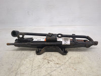 2005 Ford Escape Spare Scissor Car Jack 1512372 - Oemusedautoparts1.com