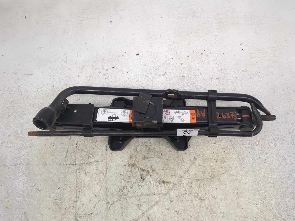 2005 Ford Escape Spare Scissor Car Jack 1512372 - Oemusedautoparts1.com
