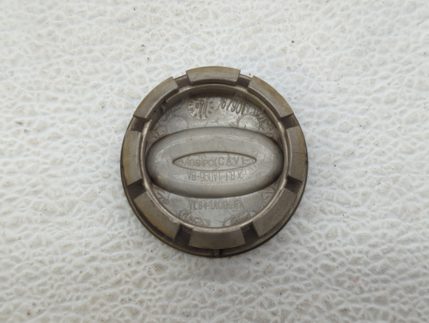 2005 Ford Escape Rim Wheel Center Cap Black - Oemusedautoparts1.com