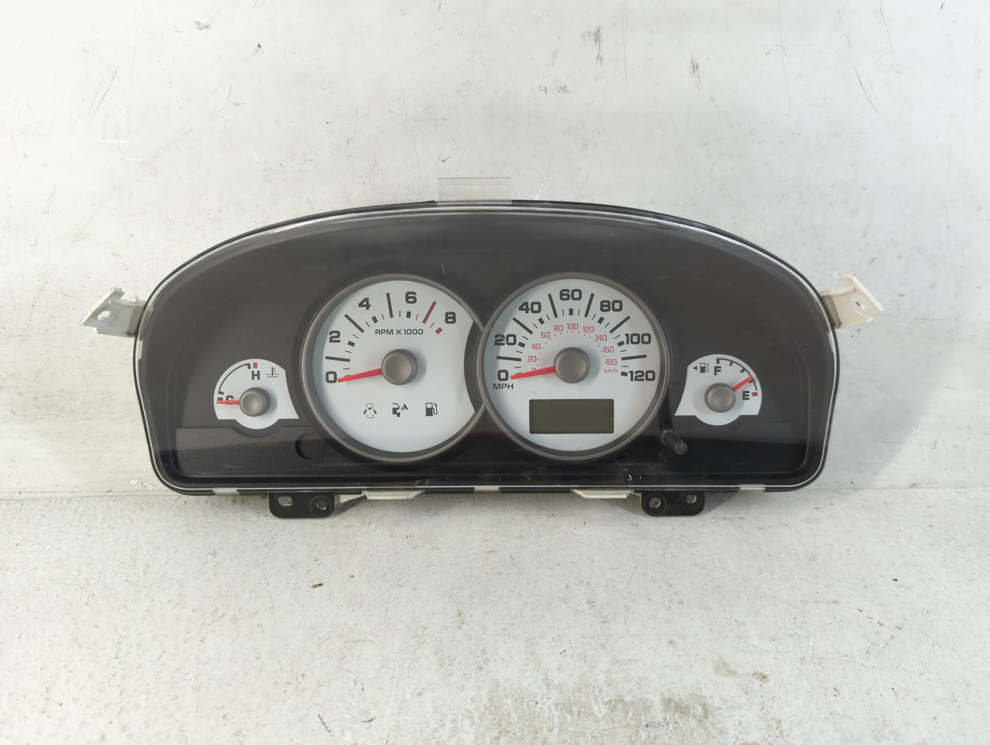 2005-2007 Ford Escape Instrument Cluster Speedometer Gauges P/N:5L8T-10849-AN Fits Fits 2005 2006 2007 OEM Used Auto Parts -