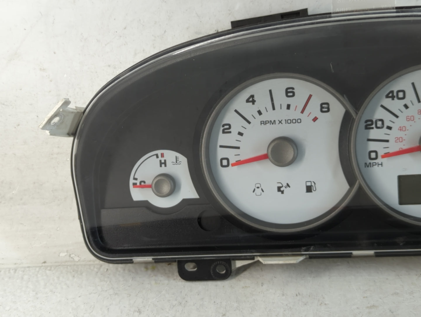 2005-2007 Ford Escape Instrument Cluster Speedometer Gauges P/N:5L8T-10849-AN Fits Fits 2005 2006 2007 OEM Used Auto Parts -