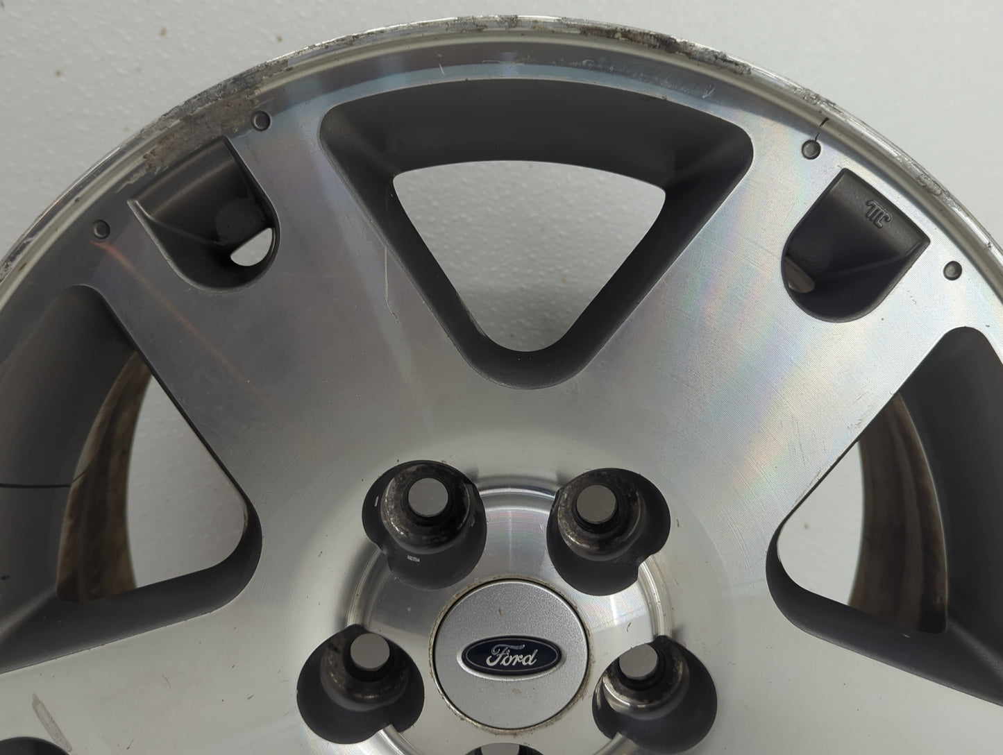 2001-2007 Ford Escape Oem Wheel Rim - Oemusedautoparts1.com