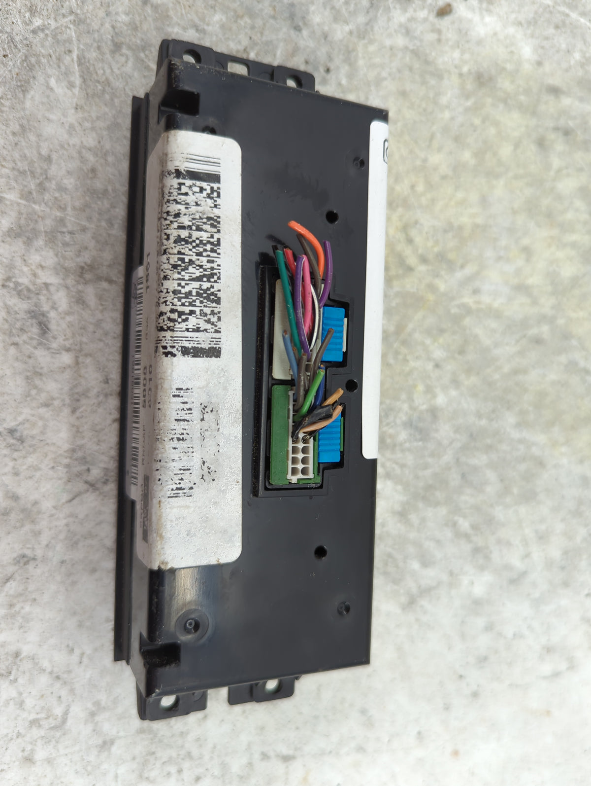 2000-2005 Ford Excursion Radio AM FM Cd Player Receiver Replacement P/N:15881861 Fits Fits 1999 2000 2001 2002 2003 2004 200