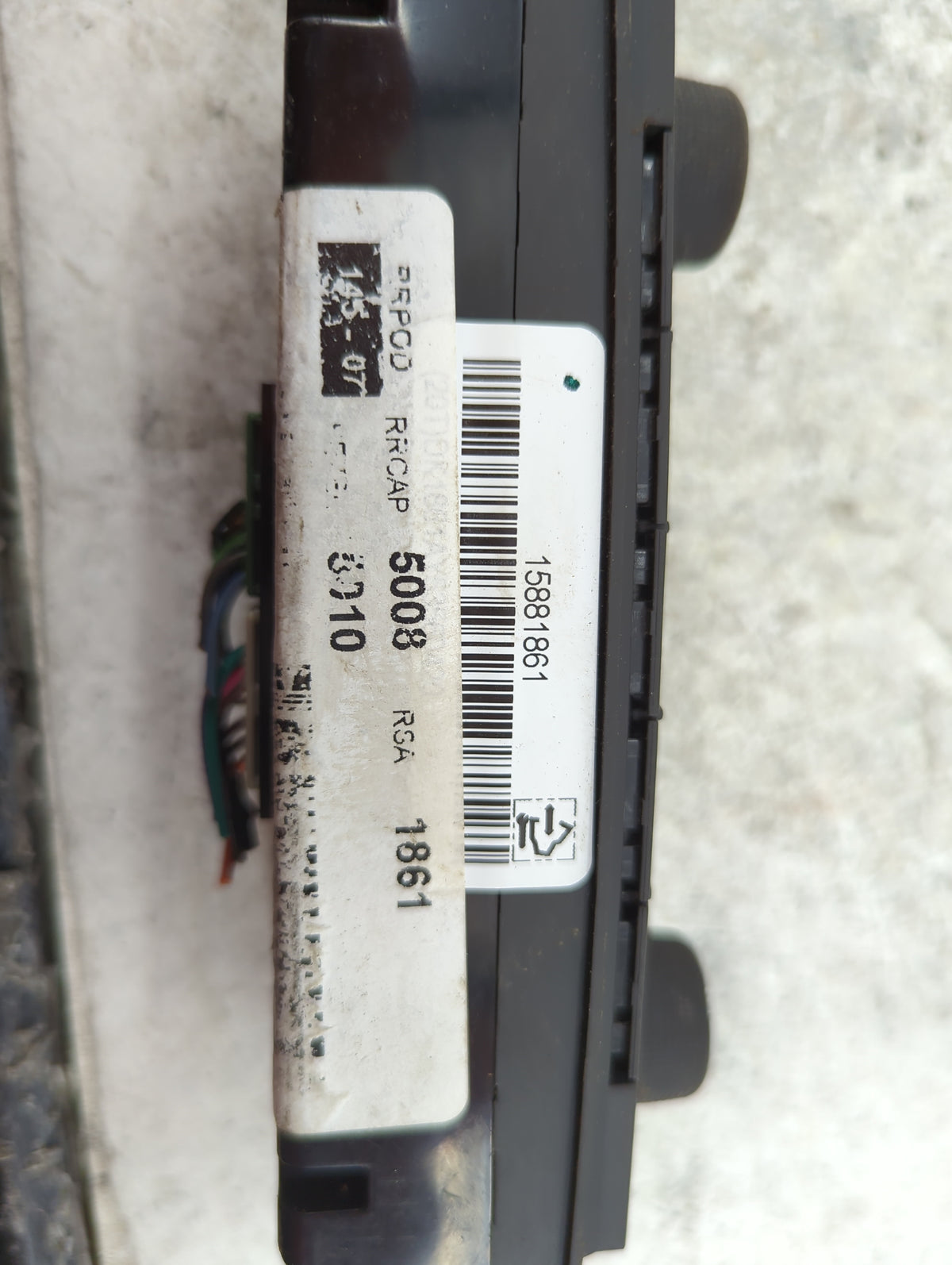 2000-2005 Ford Excursion Radio AM FM Cd Player Receiver Replacement P/N:15881861 Fits Fits 1999 2000 2001 2002 2003 2004 200