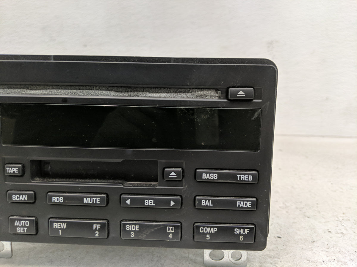 2004-2005 Ford Expedition Radio AM FM Cd Player Receiver Replacement P/N:4L1T-18C868-AB Fits Fits 2004 2005 OEM Used Auto Pa