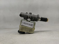 2002-2006 Ford Expedition Brake Master Cylinder 1302538 - Oemusedautoparts1.com