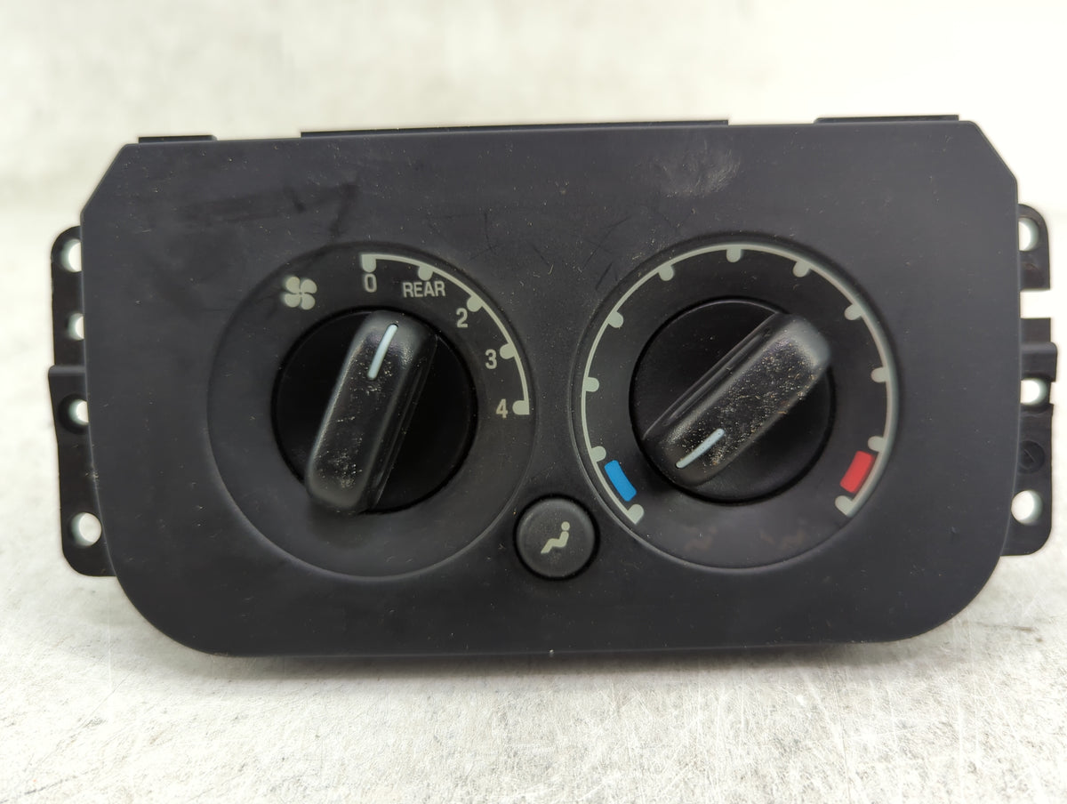 2005-2006 Ford Expedition Climate Control Module Temperature AC/Heater Replacement Fits Fits 2005 2006 OEM Used Auto Parts -