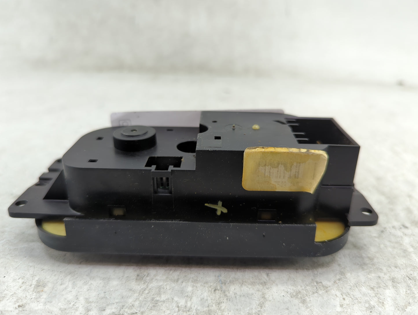 2005 Ford Expedition Climate Control Module Temperature AC/Heater Replacement Fits OEM Used Auto Parts - Oemusedautoparts1.c