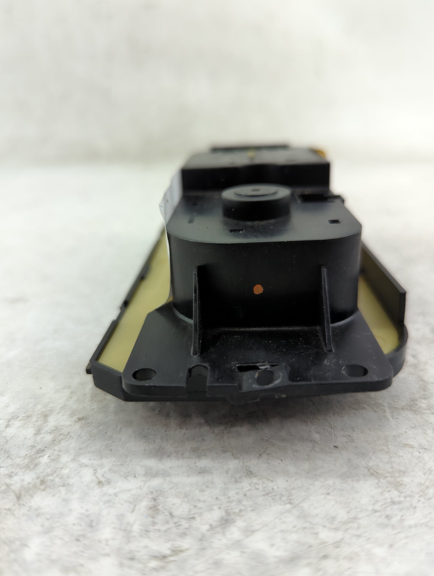 2005 Ford Expedition Climate Control Module Temperature AC/Heater Replacement Fits OEM Used Auto Parts - Oemusedautoparts1.c