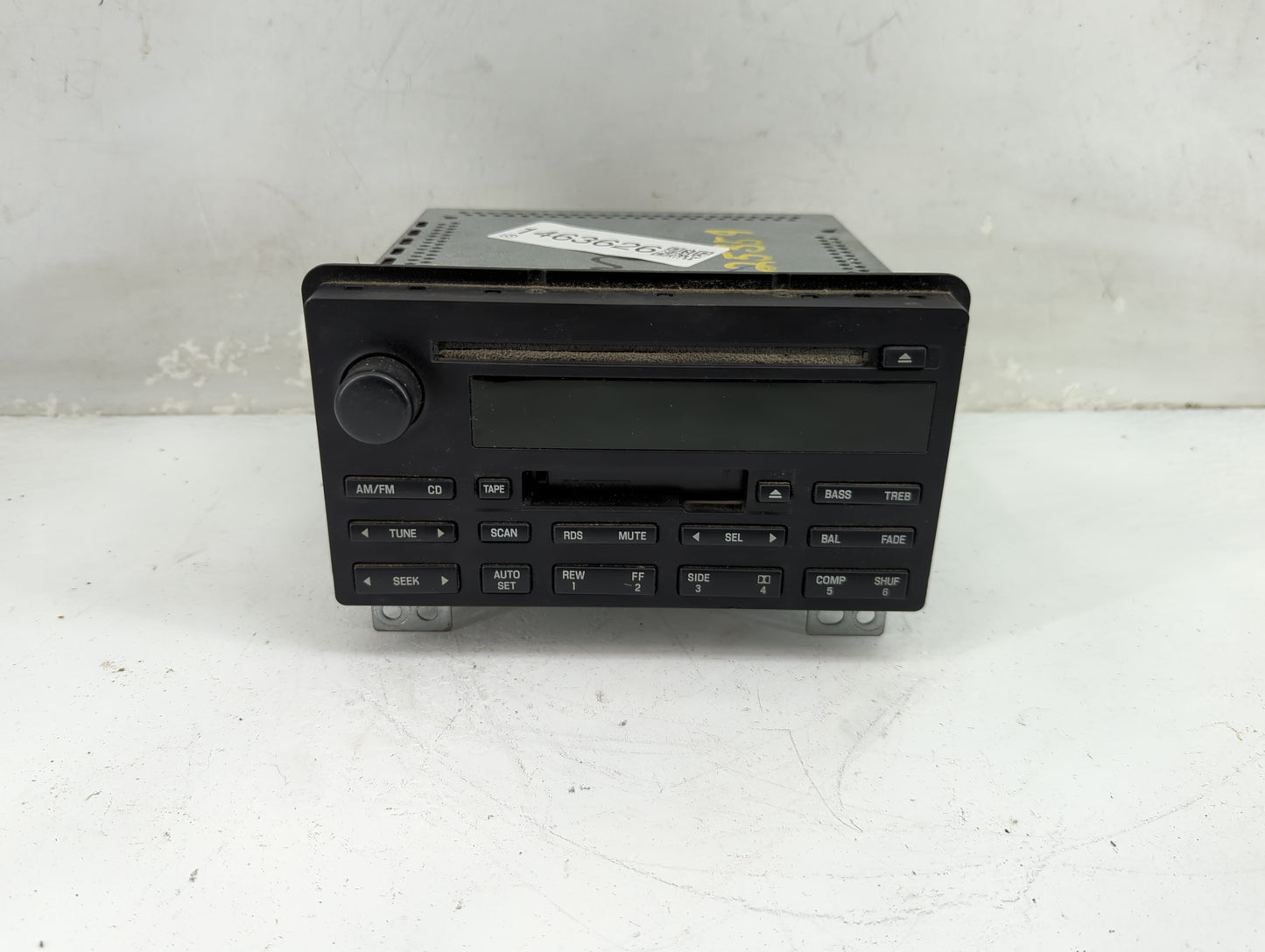 2005 Ford Expedition Radio AM FM Cd Player Receiver Replacement P/N:4L1T-18C868-AB Y2NA030331 Fits OEM Used Auto Parts - Oem