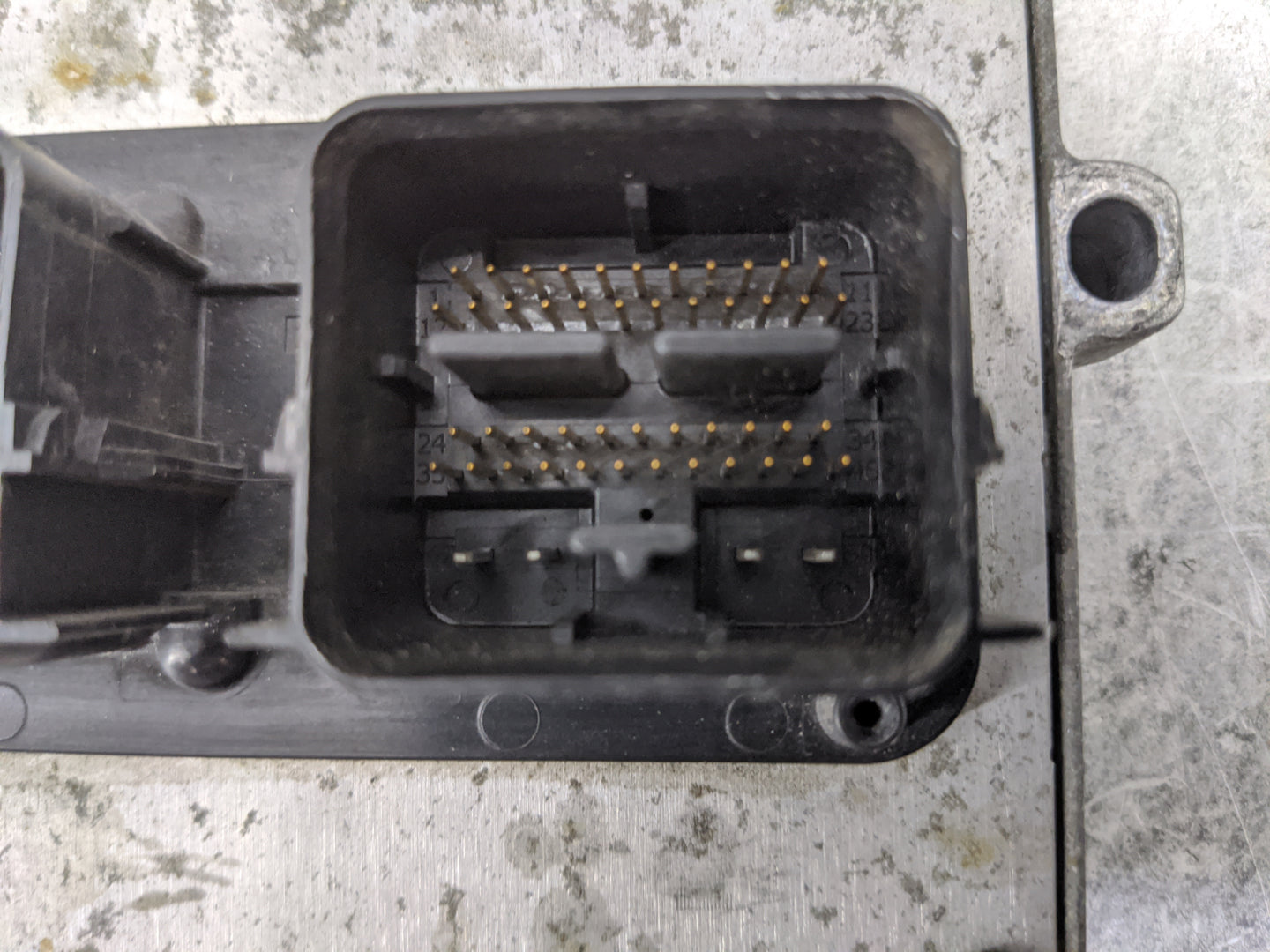 2005 Ford Expedition PCM Engine Control Computer ECU ECM PCU OEM P/N:5L1A-12A650-MB 6FXF25NA25, 6FXF25N00EI3 Fits OEM Used A