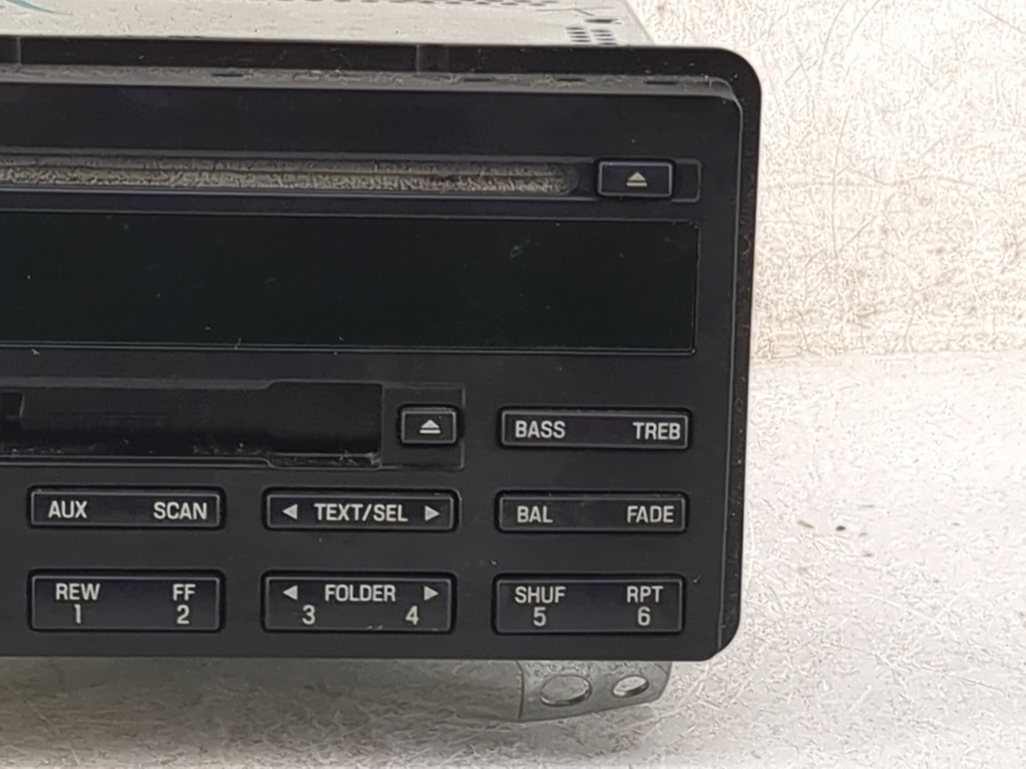 2005 Ford Expedition Radio AM FM Cd Player Receiver Replacement P/N:5L1T-18C868-AC A50009997 Fits OEM Used Auto Parts - Oemu