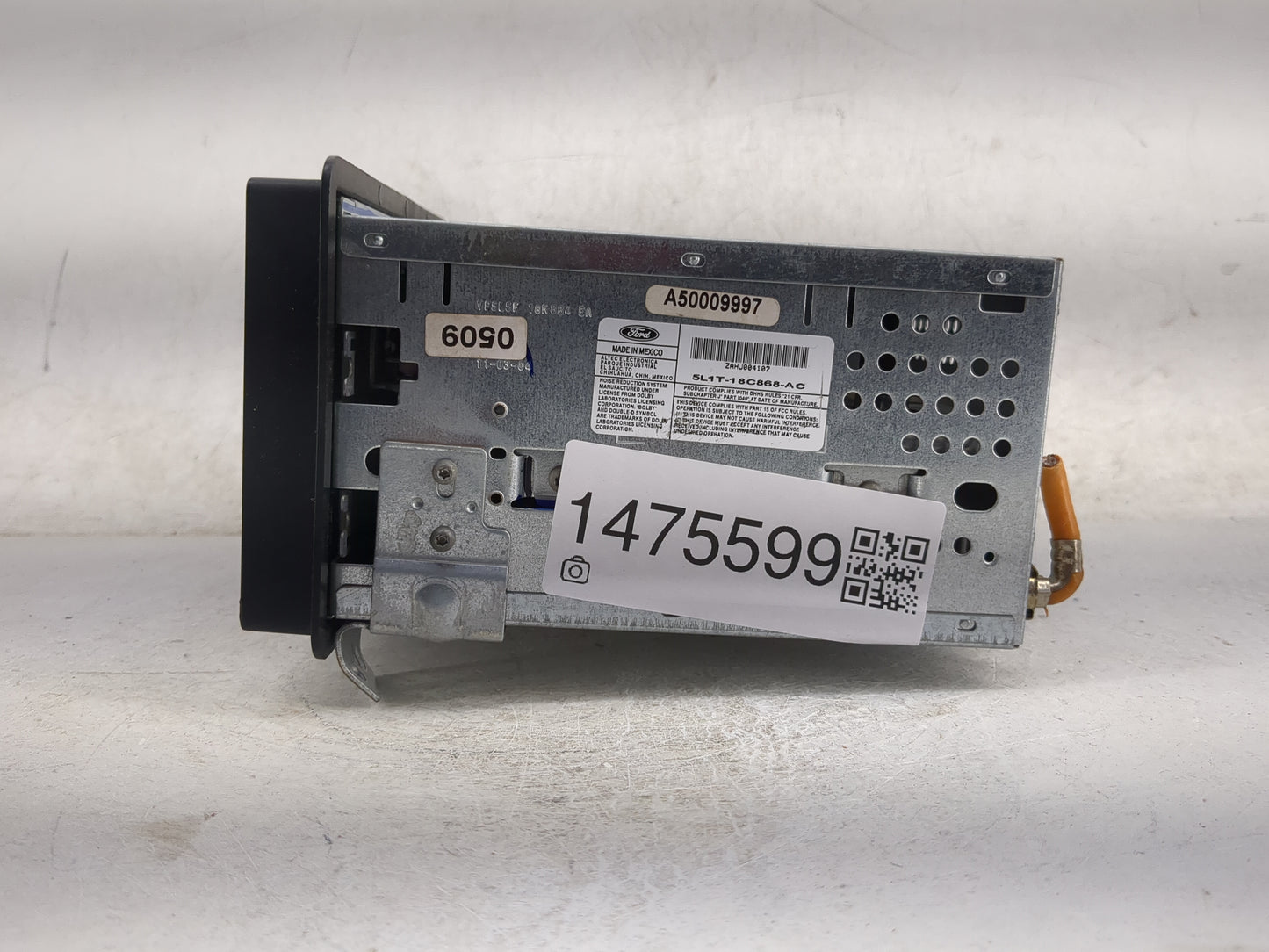 2005 Ford Expedition Radio AM FM Cd Player Receiver Replacement P/N:5L1T-18C868-AC A50009997 Fits OEM Used Auto Parts - Oemu