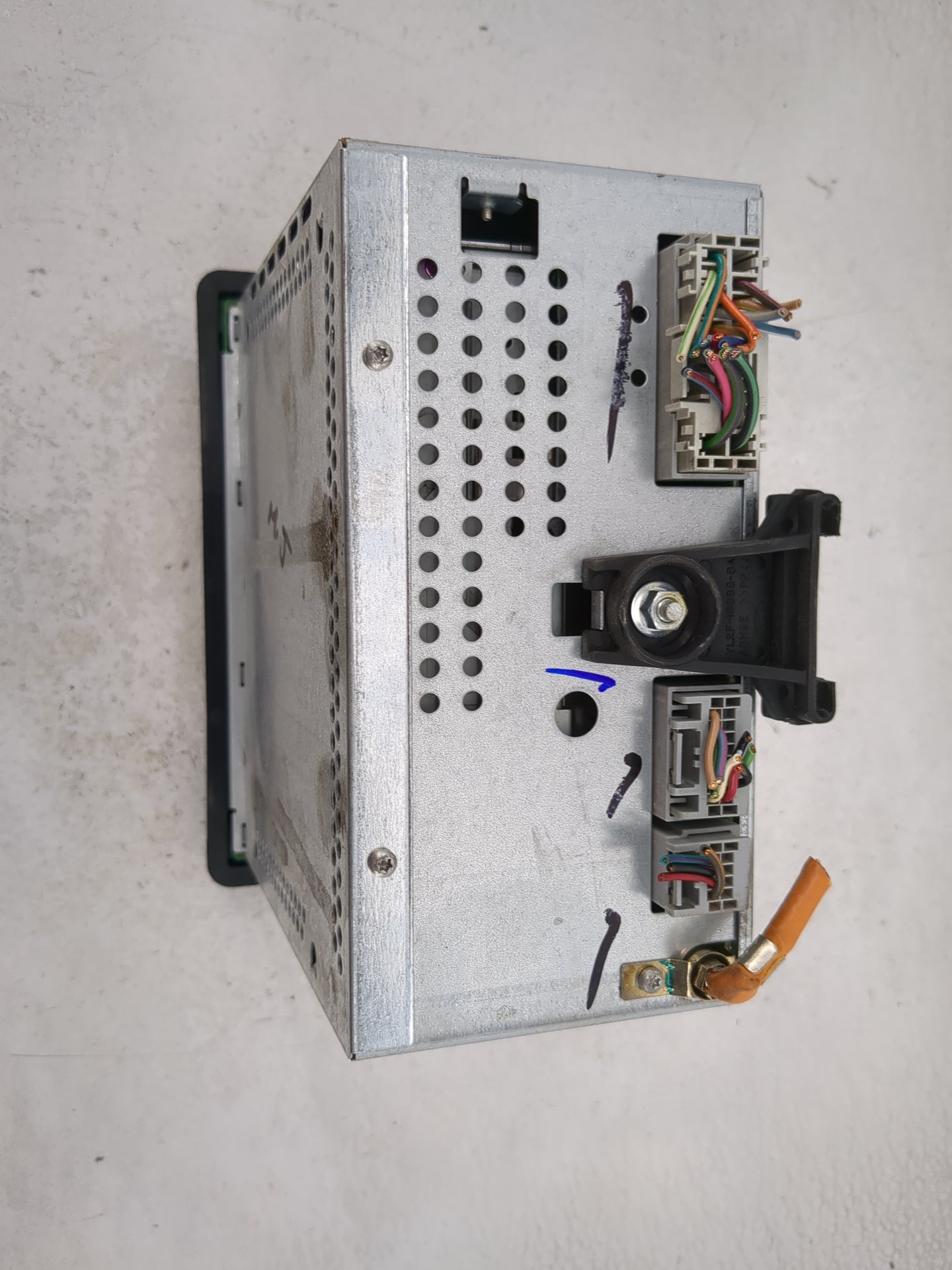 2003-2005 Ford Expedition Radio AM FM Cd Player Receiver Replacement P/N:5L1T-18C815-BC 5L1T-18C815-AA Fits Fits 2003 2004 2