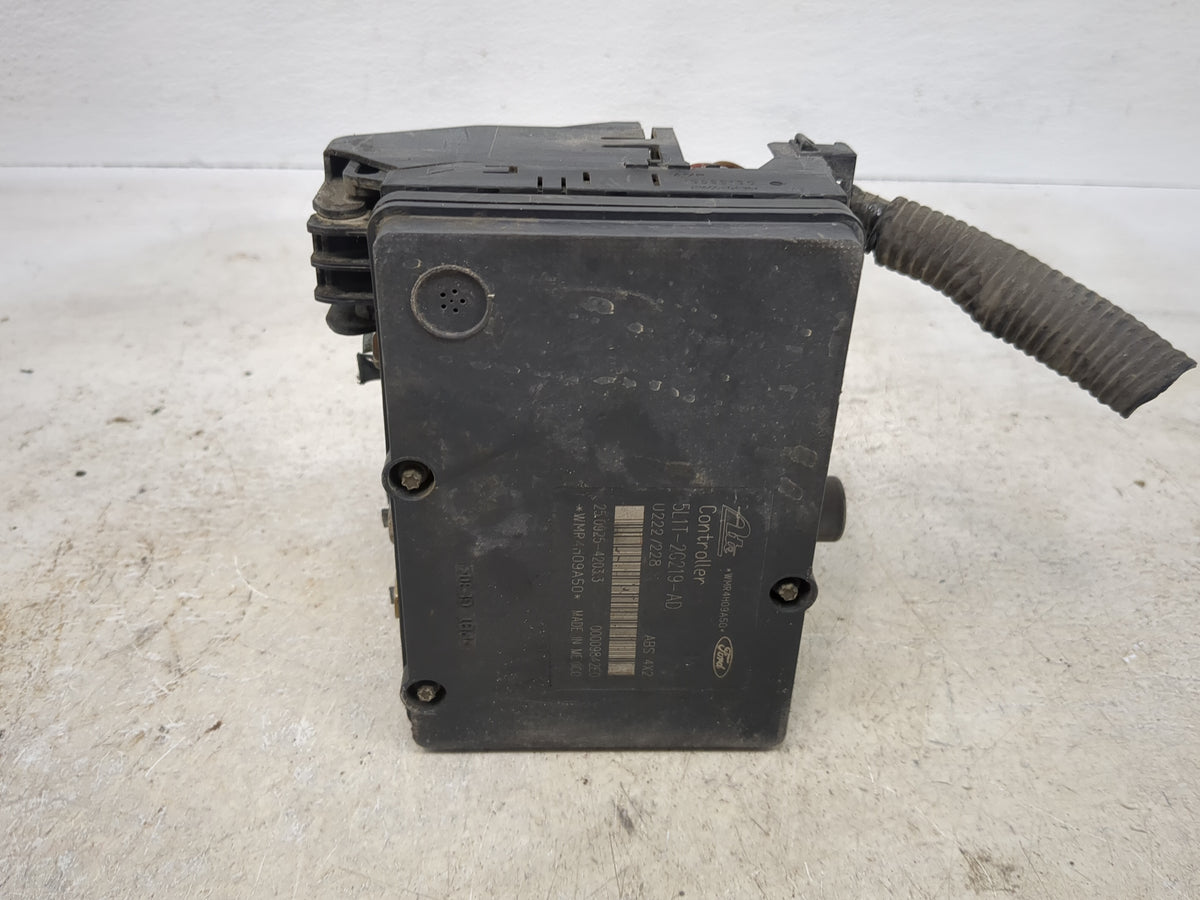 2005-2006 Ford Expedition Anti-Lock Brake ABS Pump Module Actuator OEM P/N:5L1T-2C219-AD 25.0206-01177.4 Fits Fits 2005 2006