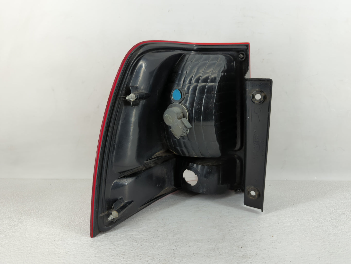 2003-2006 Ford Expedition Tail Light Assembly Driver Left OEM P/N:2L1X-13B504-A Fits Fits 2003 2004 2005 2006 OEM Used Auto 