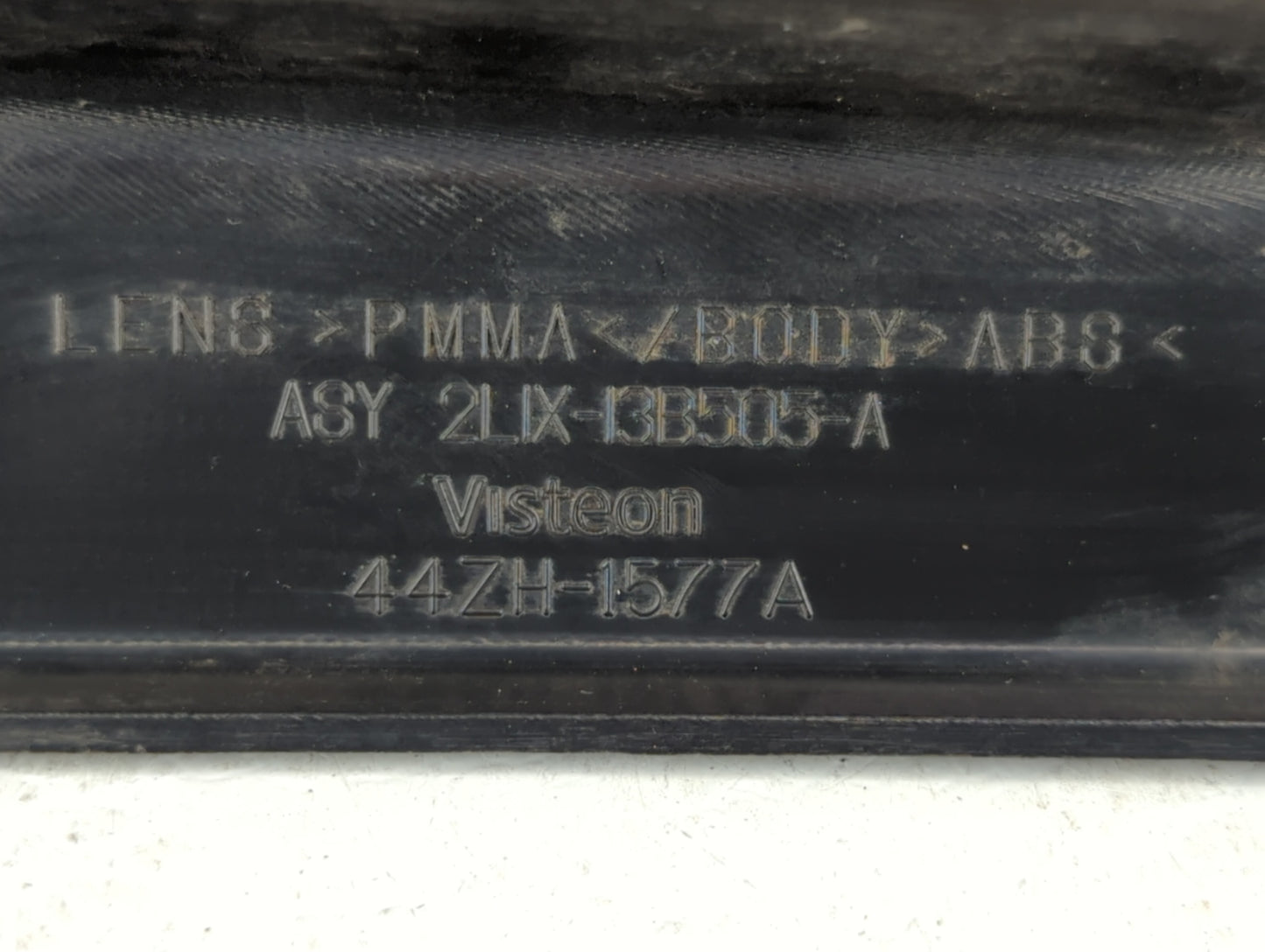 2005 Ford Expedition Tail Light Assembly Driver Left OEM P/N:2LIX-13B505-A Fits OEM Used Auto Parts - Oemusedautoparts1.com