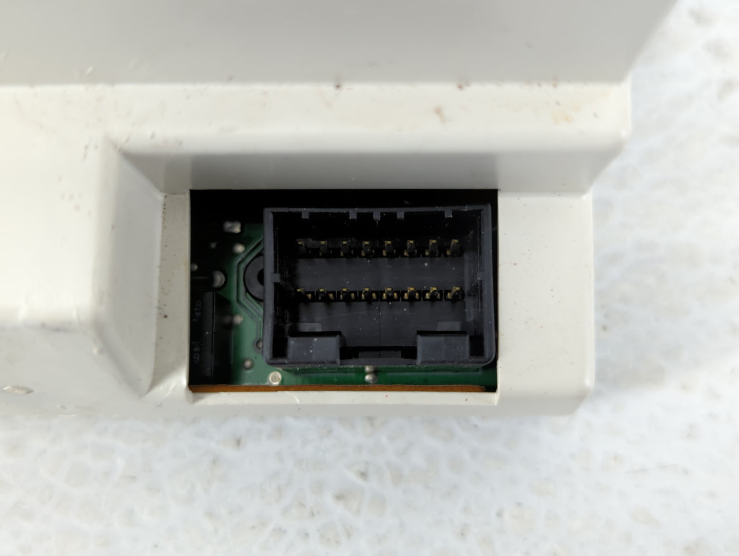 1999-2006 Ford Expedition Radio AM FM Cd Player Receiver Replacement Fits Fits 1999 2000 2001 2002 2003 2004 2005 2006 OEM U