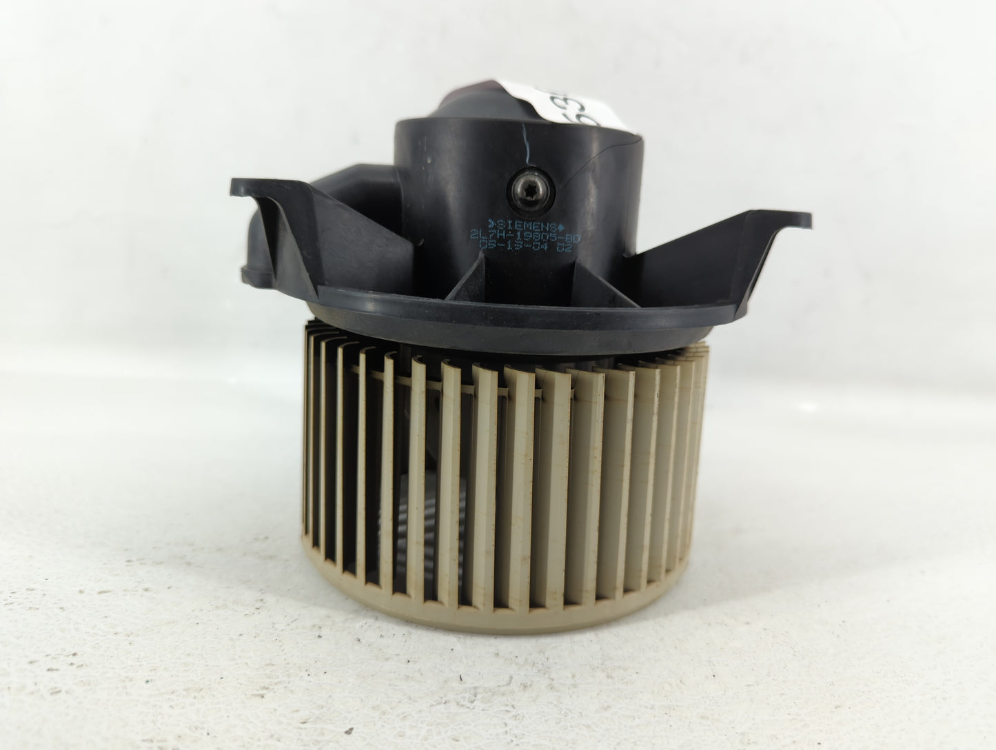 2005 Ford Expedition Heater AC Blower Motor P/N:2C3H-19D583-AA Fits OEM Used Auto Parts - Oemusedautoparts1.com