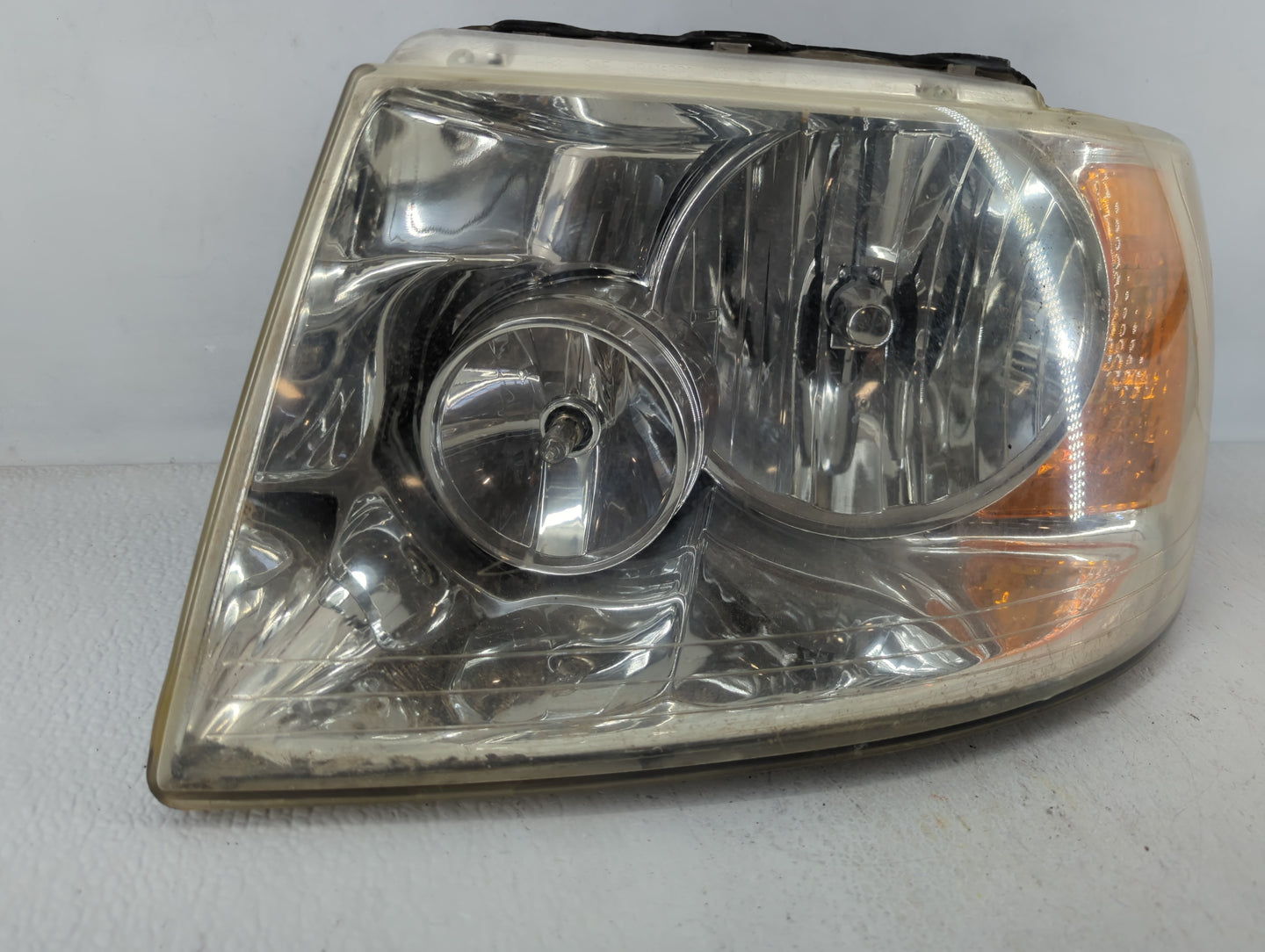 2005 Ford Expedition Driver Left Oem Head Light Headlight Lamp - Oemusedautoparts1.com