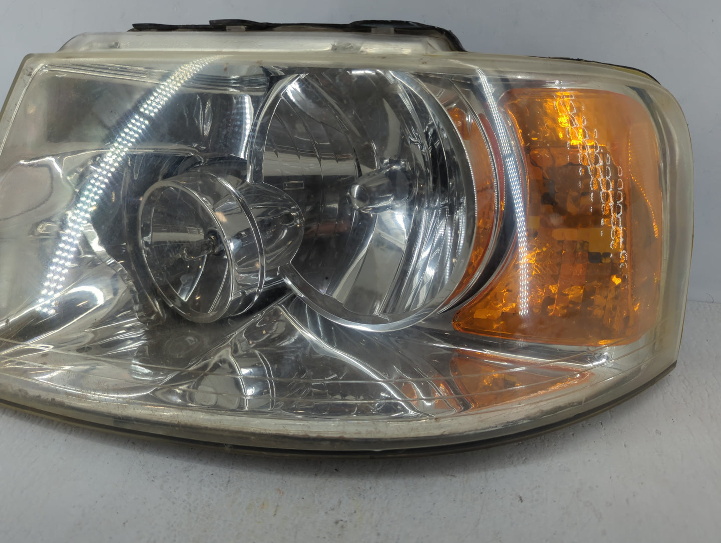2005 Ford Expedition Driver Left Oem Head Light Headlight Lamp - Oemusedautoparts1.com