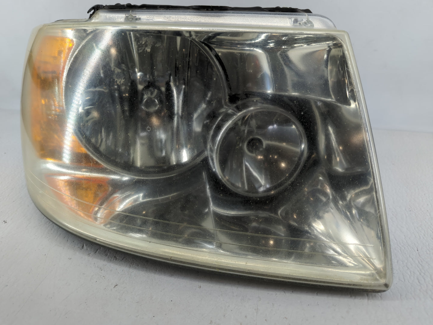 2005 Ford Expedition Passenger Right Oem Head Light Headlight Lamp - Oemusedautoparts1.com