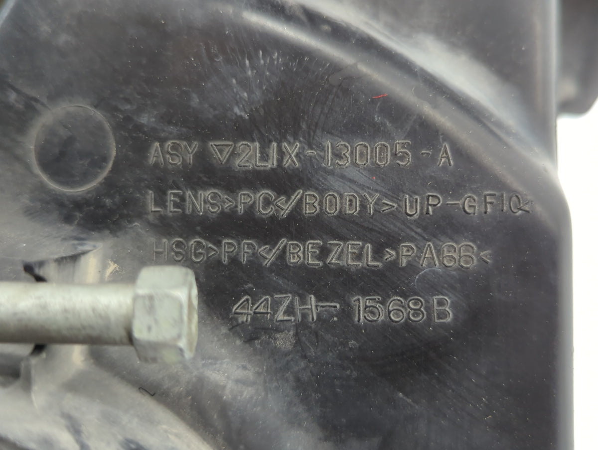 2005 Ford Expedition Passenger Right Oem Head Light Headlight Lamp - Oemusedautoparts1.com