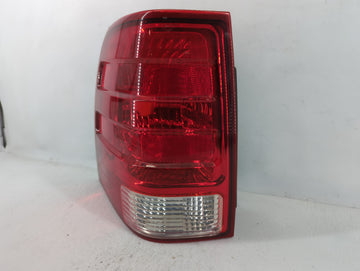 2005 Ford Expedition Tail Light Assembly Driver Left OEM P/N:44ZH-1577A Fits OEM Used Auto Parts