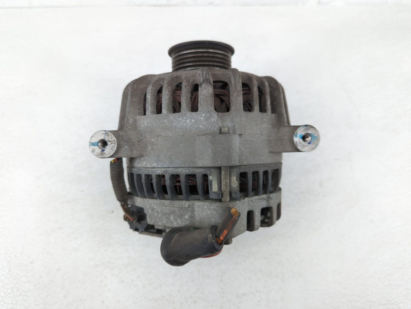 2005 Ford Expedition Alternator Replacement Generator Charging Assembly Engine OEM P/N:6L7T-AA 06042608 Fits OEM Used Auto P