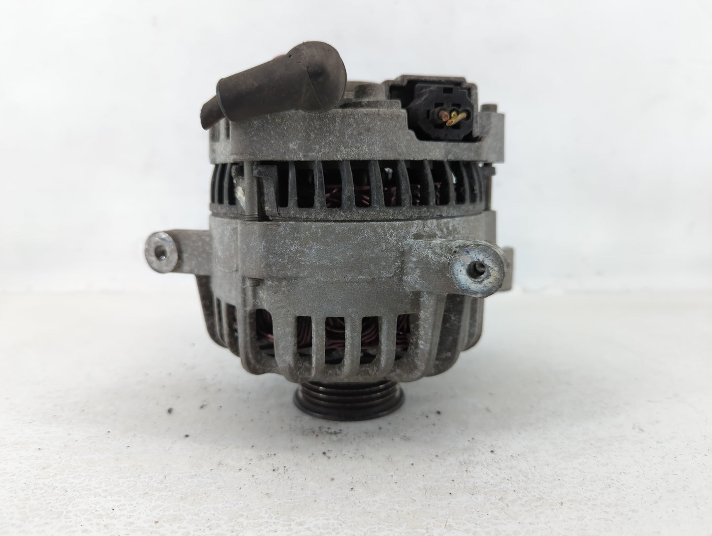 2005 Ford Expedition Alternator Replacement Generator Charging Assembly Engine OEM P/N:5L7T-CB Fits OEM Used Auto Parts - Oe