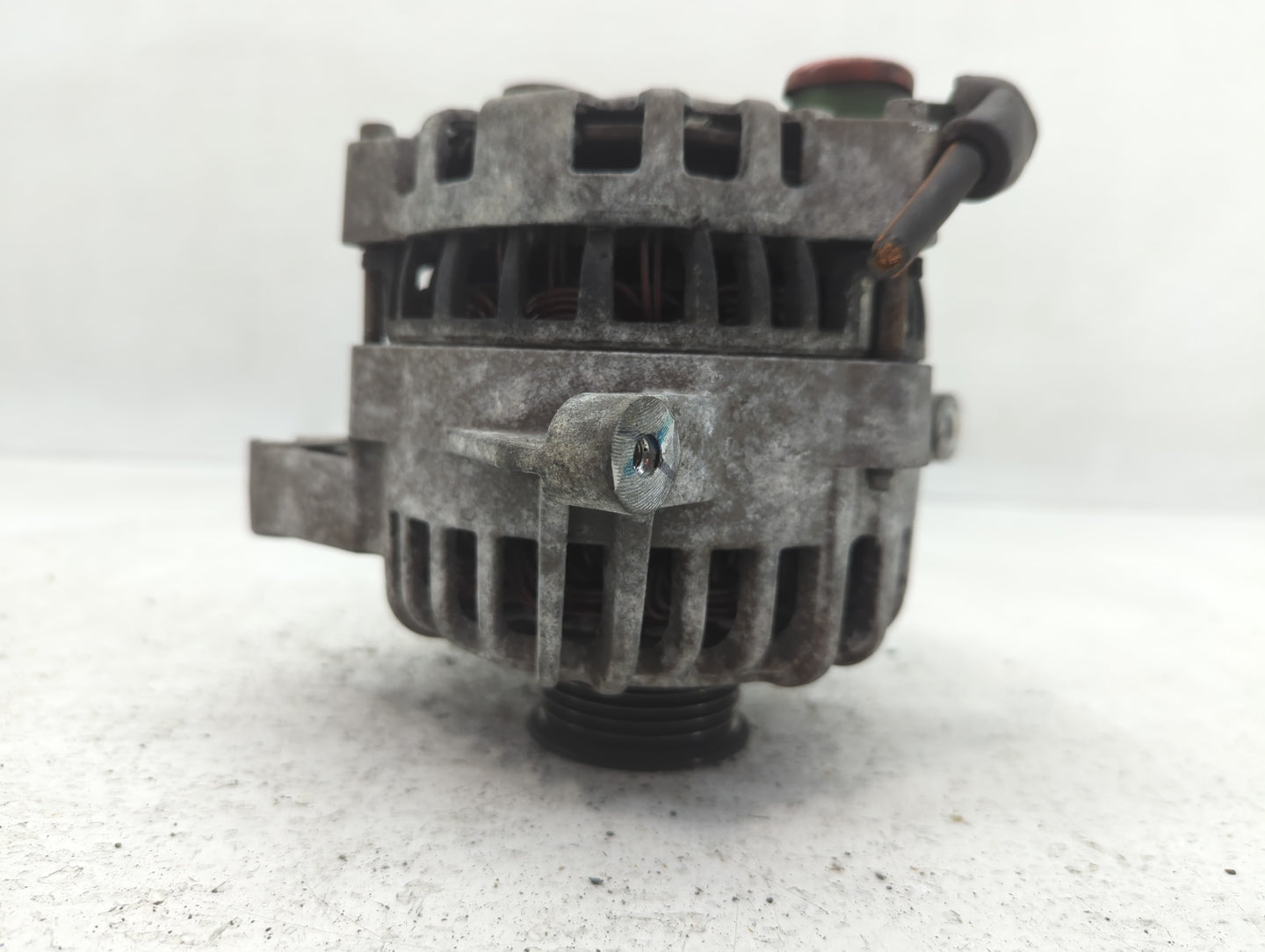 2005 Ford Expedition Alternator Replacement Generator Charging Assembly Engine OEM P/N:7T-CB 501 2828 7T-CB, 501 2828 Fits O