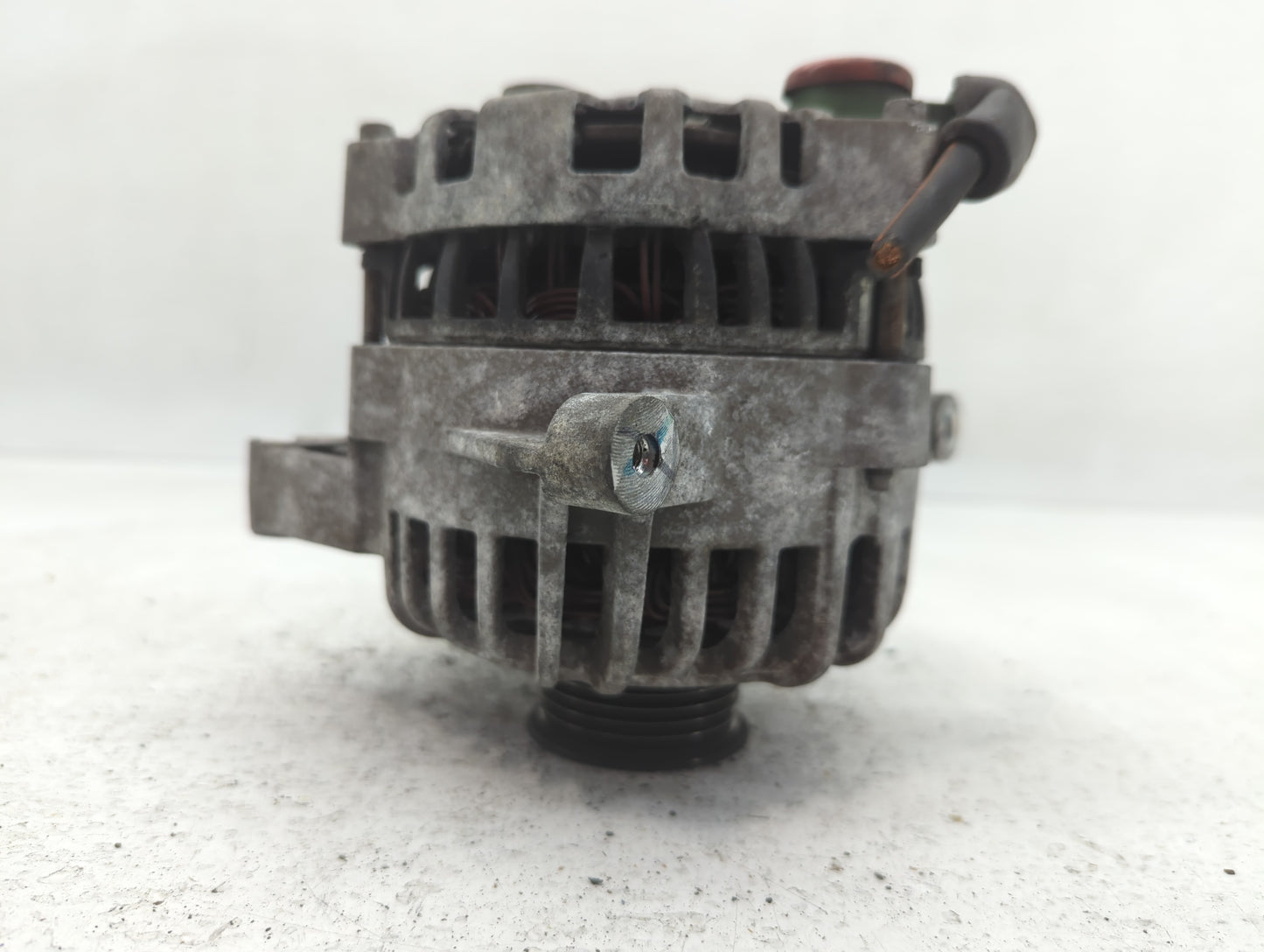 2005 Ford Expedition Alternator Replacement Generator Charging Assembly Engine OEM P/N:7T-CB 501 2828 7T-CB, 501 2828 Fits O