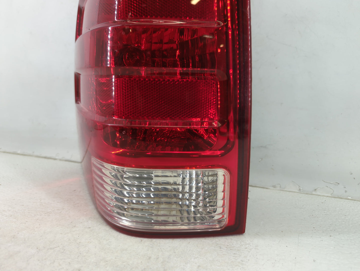 2005 Ford Expedition Tail Light Assembly Driver Left OEM P/N:2L1X-13B505-A Fits OEM Used Auto Parts - Oemusedautoparts1.com